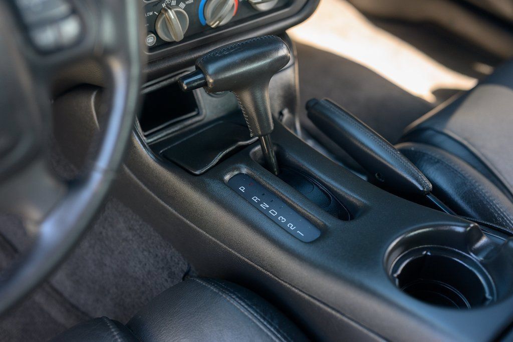 Used 2001 Pontiac Firebird Trans Am RWD image 13