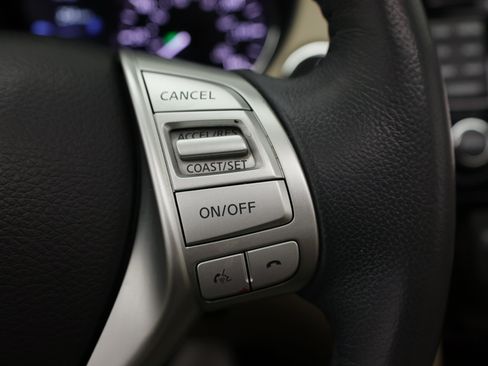 Used 2016 Nissan Rogue SL w/ SL Premium Package FWD image 24