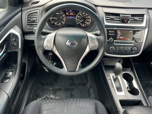 Used 2016 Nissan Altima 2.5 S w/ Power Driver Seat Package image 14