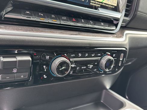 New 2026 Chevrolet Silverado 1500 LTZ w/ Z71 Off-Road Package image 23