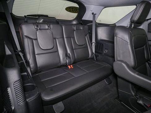 Used 2022 Ford Explorer XLT w/ Equipment Group 202A image 20