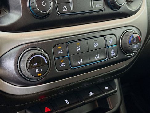 Used 2022 GMC Canyon Elevation RWD image 16