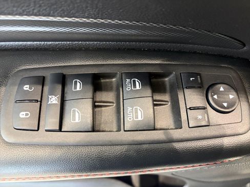 Used 2025 Dodge Durango GT AWD/4WD image 14