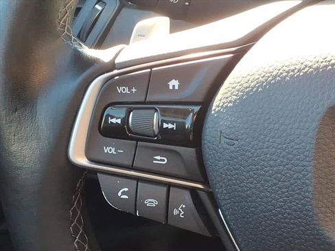 Used 2018 Honda Accord EX-L image 17