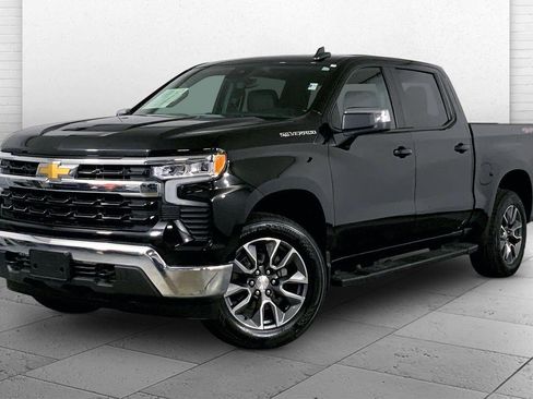 Used 2023 Chevrolet Silverado 1500 LT AWD/4WD image 12