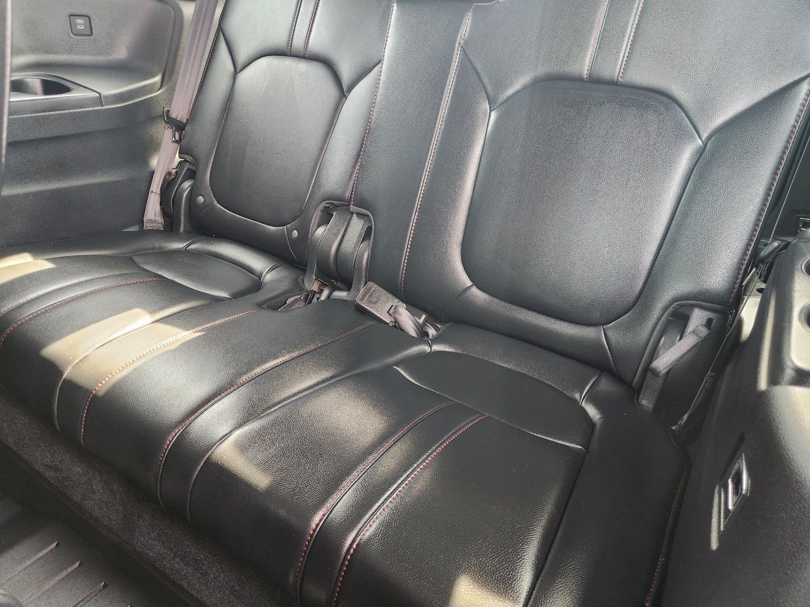 Used 2025 Honda Pilot Black Edition image 31