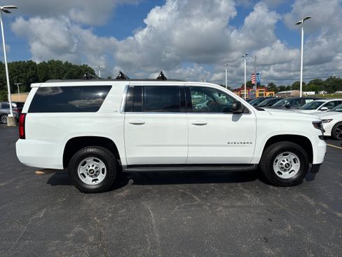 Used 2016 Chevrolet Suburban 3500 LS AWD/4WD image 5