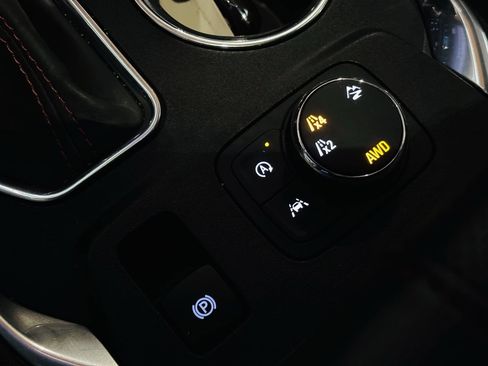 Used 2023 Chevrolet Traverse RS AWD/4WD image 63