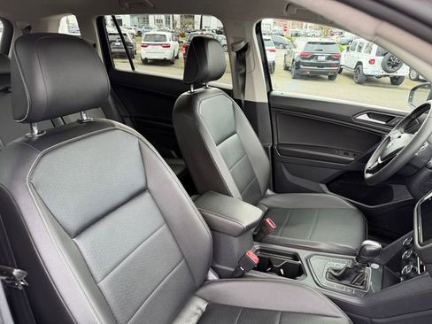 Used 2021 Volkswagen Tiguan SE R-Line image 39