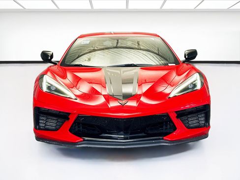 Used 2022 Chevrolet Corvette Stingray Preferred Cpe w/ Z51 Performance Package RWD image 2