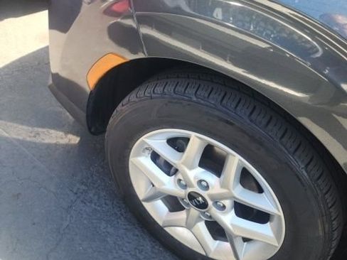 Used 2021 Kia Soul S image 6