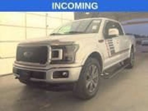 Used 2018 Ford F150 Lariat w/ Equipment Group 502A Luxury AWD/4WD image 2