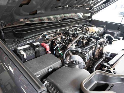 Used 2024 Toyota Tacoma SR5 AWD/4WD image 31