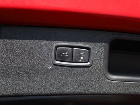 Used 2020 Porsche Macan S image 25