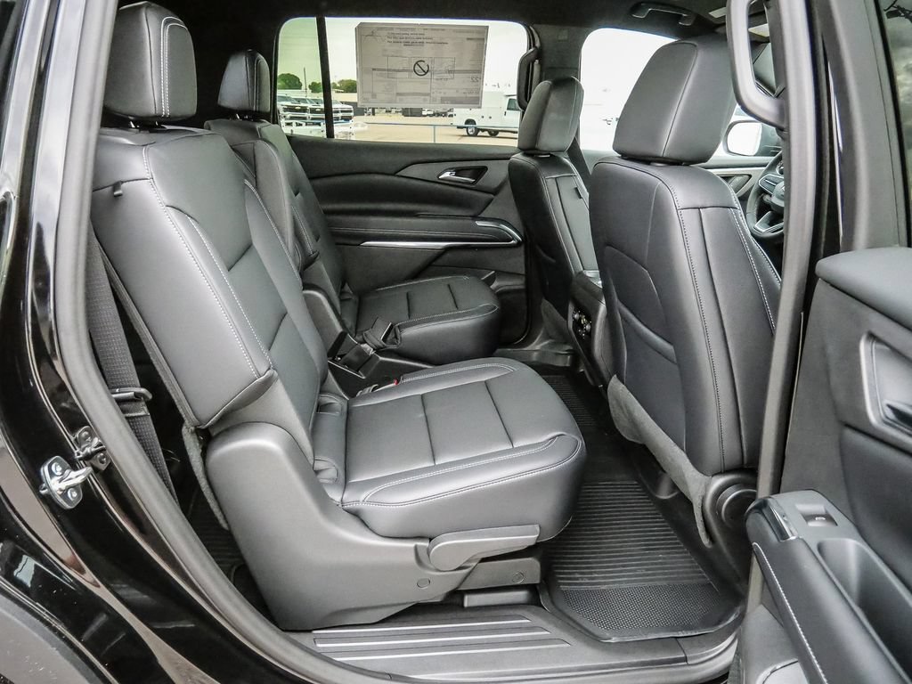 New 2027 Chevrolet Traverse LT w/ Driver Confidence Package FWD image 21