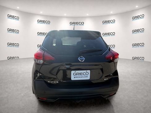 Used 2018 Nissan Kicks SV w/ Exterior Electronics Package FWD image 6