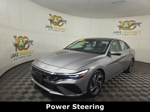 Used 2024 Hyundai Elantra Limited FWD image 4