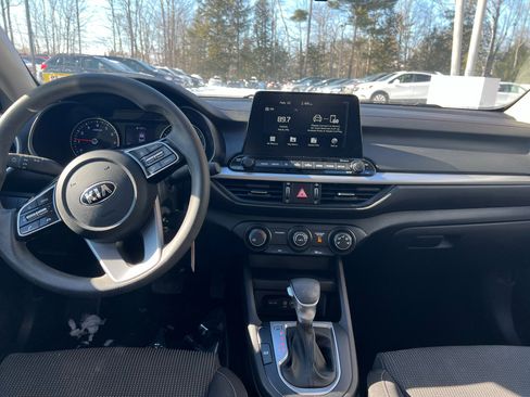 Used 2020 Kia Forte LXS image 11