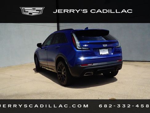 Certified 2022 Cadillac XT4 Sport w/ Comfort Package FWD image 5