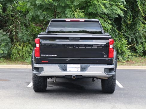 Used 2020 Chevrolet Silverado 1500 LT w/ Fleet Comfort Package AWD/4WD image 8