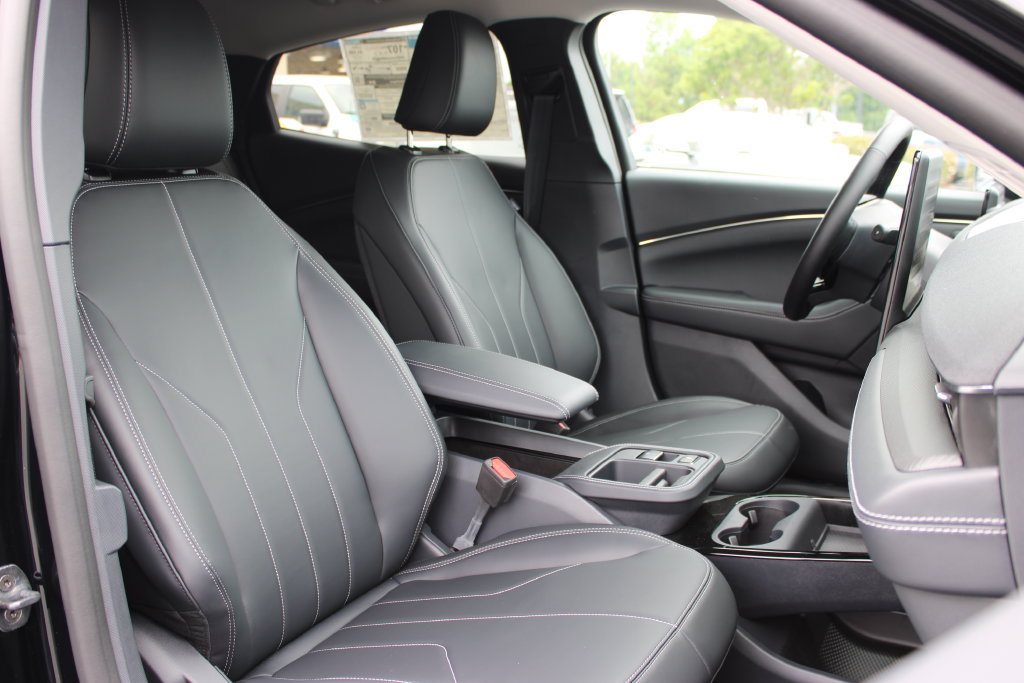 New 2026 Ford Mustang Mach-E Select w/ Comfort Package Lite RWD image 7