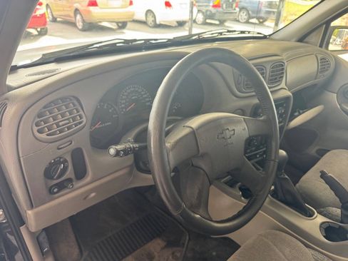 Used 2003 Chevrolet TrailBlazer LS w/ Preferred Equipment Group RWD image 13