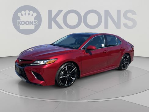 Used 2018 Toyota Camry XSE w/ Four Season Floor Mat Package FWD image 1
