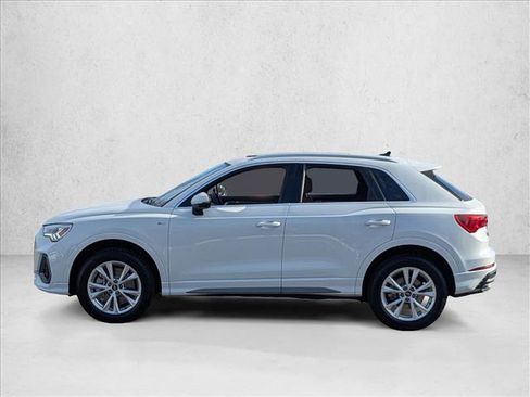 Certified 2025 Audi Q3 2.0T Premium Plus w/ Premium Plus Package image 9