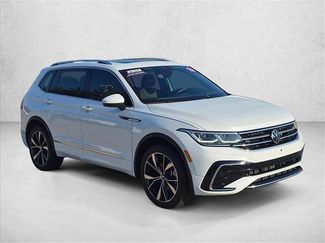 Used 2022 Volkswagen Tiguan SEL R-Line AWD/4WD video 3