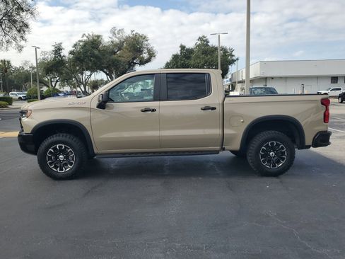 Used 2023 Chevrolet Silverado 1500 ZR2 w/ Technology Package image 6