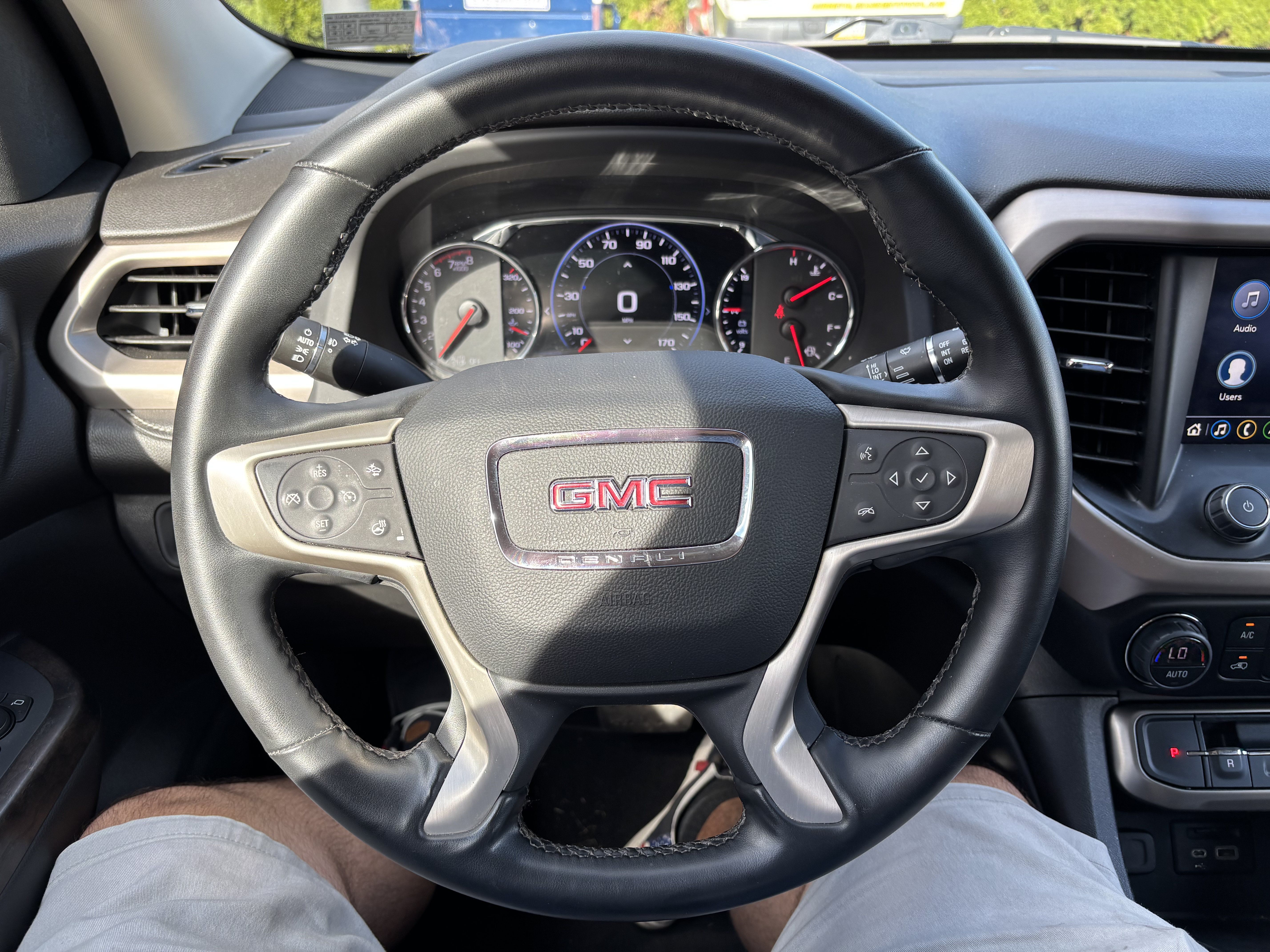 Used 2023 GMC Acadia Denali w/ Denali Technology Package AWD/4WD image 19