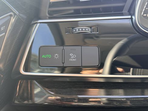 Used 2023 Audi Q7 2.0T Premium Plus w/ Premium Plus Package image 40