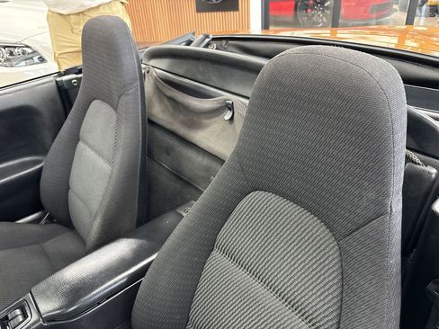 Used 2000 MAZDA MX-5 Miata image 33