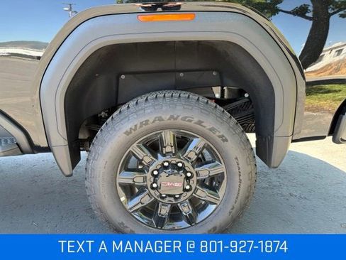 New 2026 GMC Sierra 3500 AT4 w/ AT4 Premium Plus Package AWD/4WD image 12