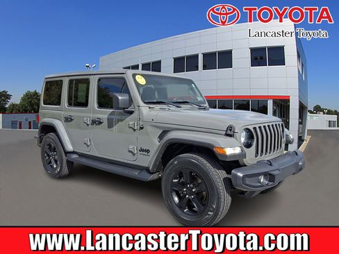 Used 2021 Jeep Wrangler Unlimited Sahara image 1