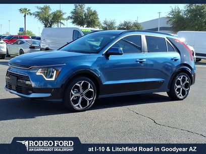 Used 2023 Kia Niro SX Touring