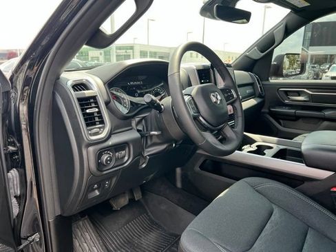Used 2025 RAM 1500 Big Horn AWD/4WD image 9