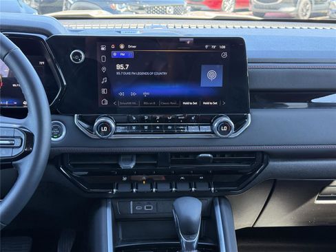 Used 2024 Chevrolet Colorado Z71 w/ LPO, Dark Essentials Package image 15