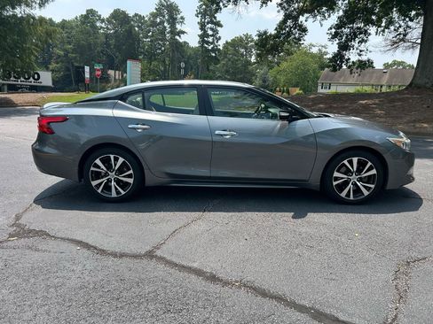 Used 2016 Nissan Maxima Platinum FWD image 6
