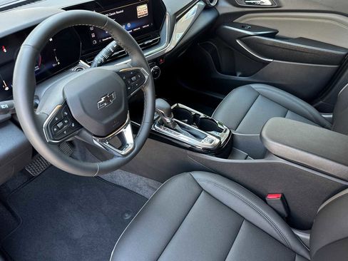 New 2025 Chevrolet Trax ACTIV image 6