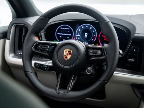 New 2026 Porsche Cayenne S image 12