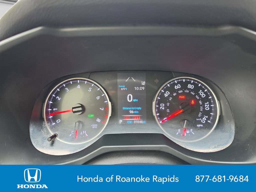 Used 2019 Toyota RAV4 XLE Premium FWD image 14
