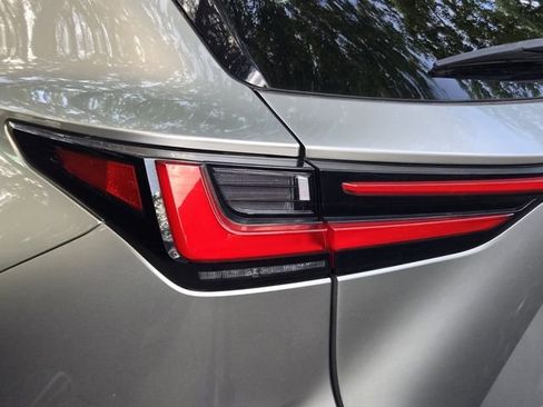 Used 2023 Lexus NX 250 FWD w/ Towing Package (2000 Lbs) image 8