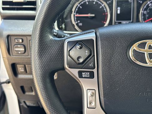 Used 2024 Toyota 4Runner Limited AWD/4WD image 28