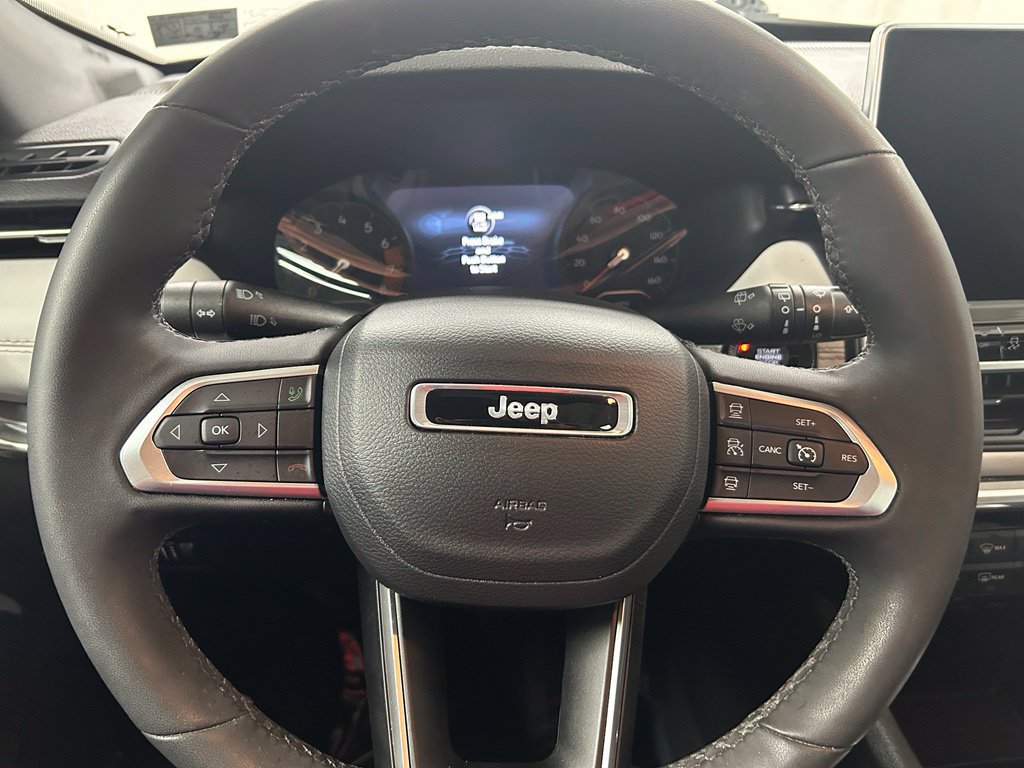 Used 2023 Jeep Compass Limited w/ Sun and Sound Group AWD/4WD image 19