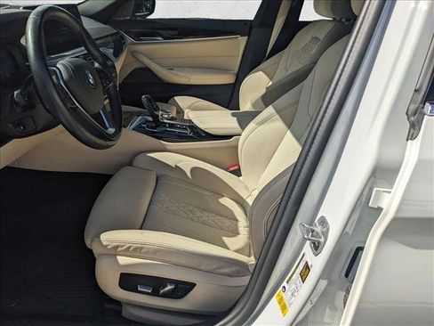 Used 2023 BMW 530i w/ Premium Package image 16