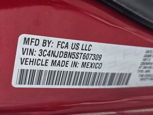 Used 2025 Jeep Compass Latitude w/ Altitude Special Edition image 36