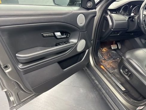 Used 2018 Land Rover Range Rover Evoque HSE Dynamic image 31