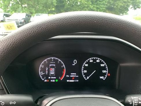 Used 2023 Honda CR-V EX image 12