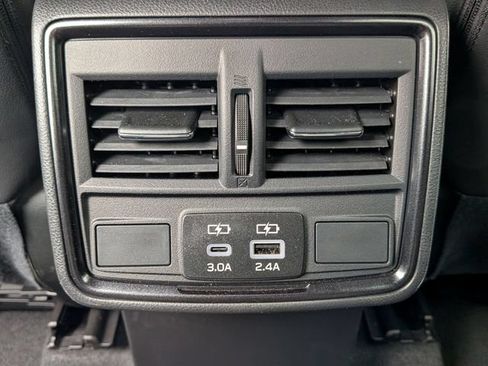 Used 2025 Subaru Forester Limited AWD/4WD image 30
